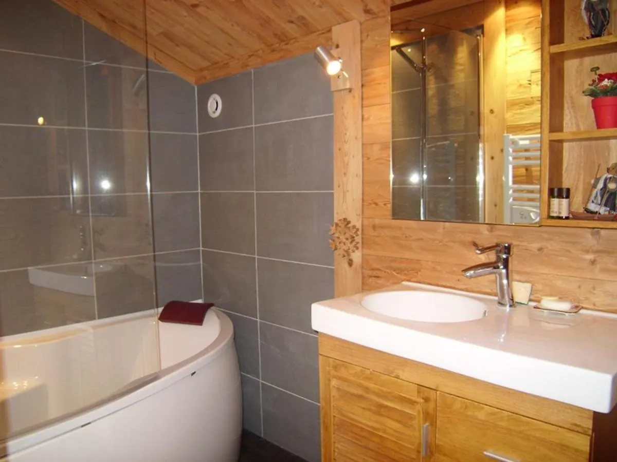 Chalet 8 Pers. A 350M Des Pistes, 4 Ch., Wifi, Garage, Poele A Bois, Ensoleille, Crest-Voland - Fr-1-733-37 France